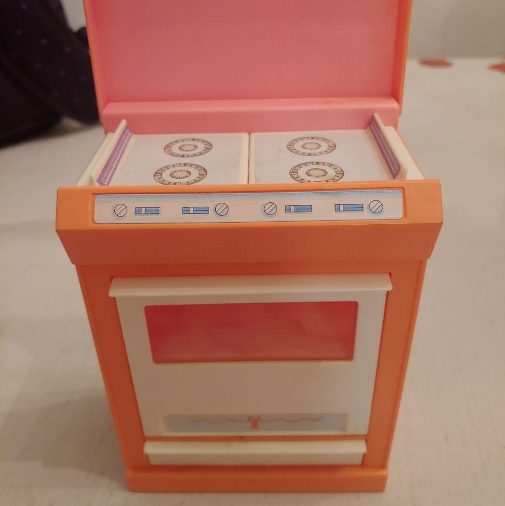 Vintage Barbie stove